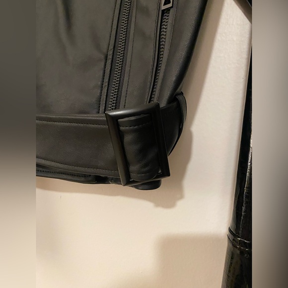 Black Jacket - Picture 3 of 13